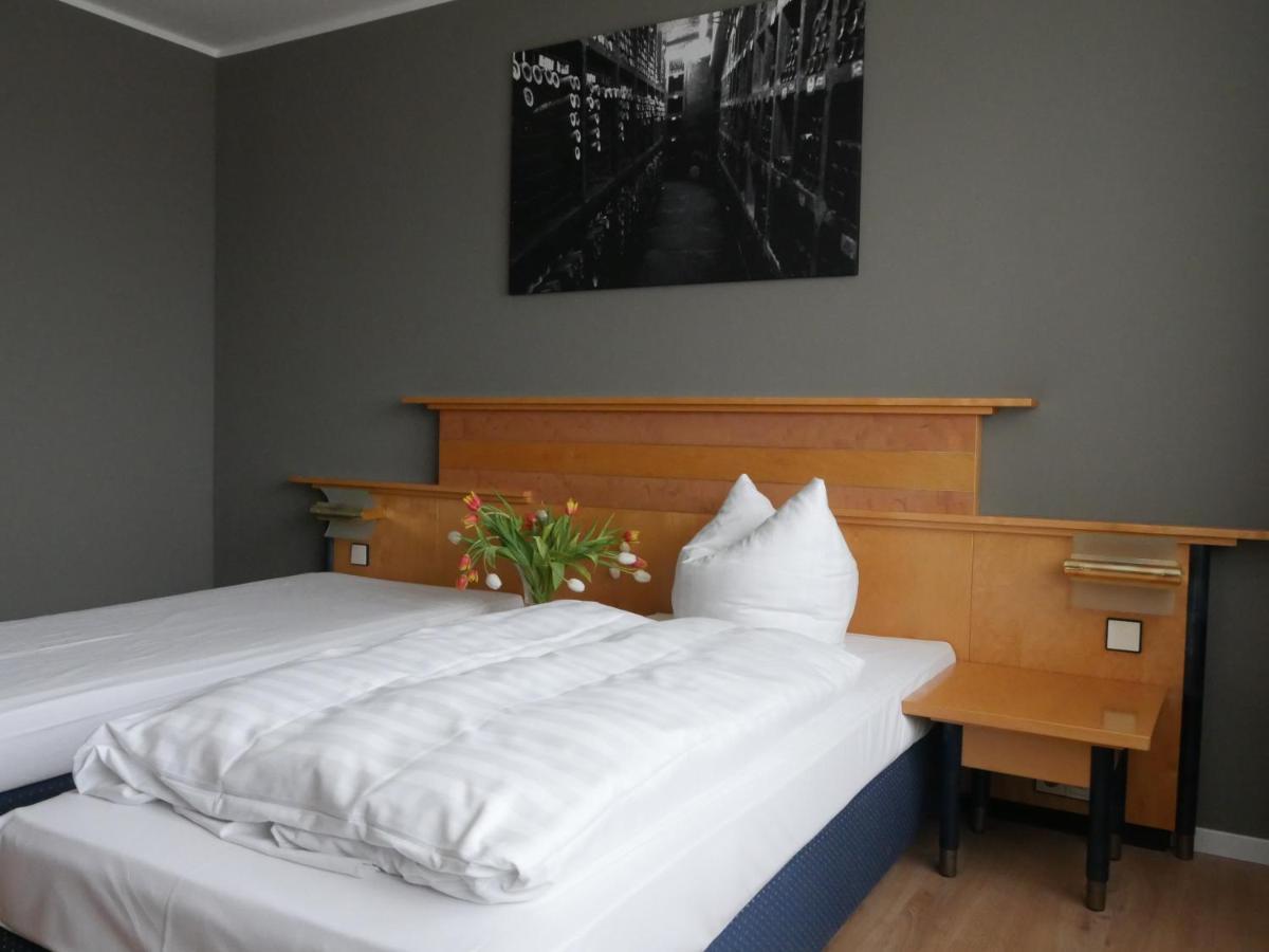 Rheinhessen Inn Gmbh Woerrstadt Екстер'єр фото