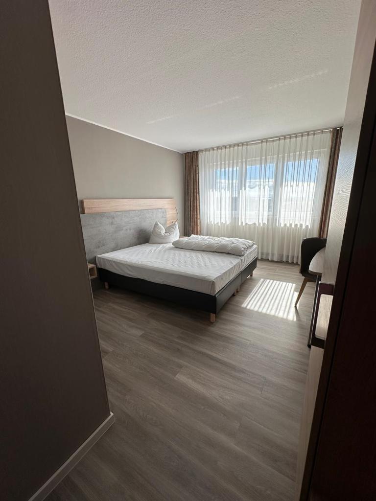 Rheinhessen Inn Gmbh Woerrstadt Екстер'єр фото