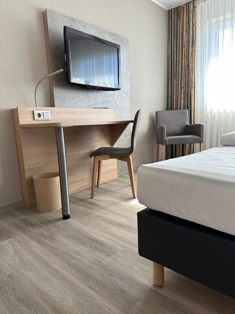 Rheinhessen Inn Gmbh Woerrstadt Екстер'єр фото