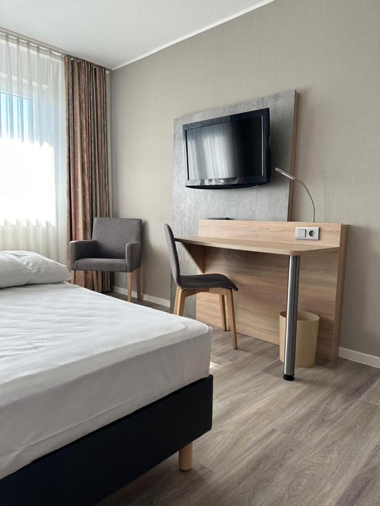 Rheinhessen Inn Gmbh Woerrstadt Екстер'єр фото