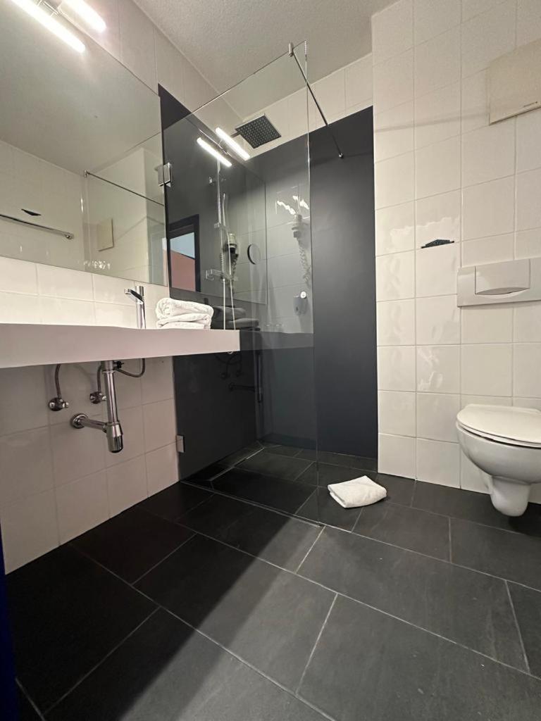 Rheinhessen Inn Gmbh Woerrstadt Екстер'єр фото