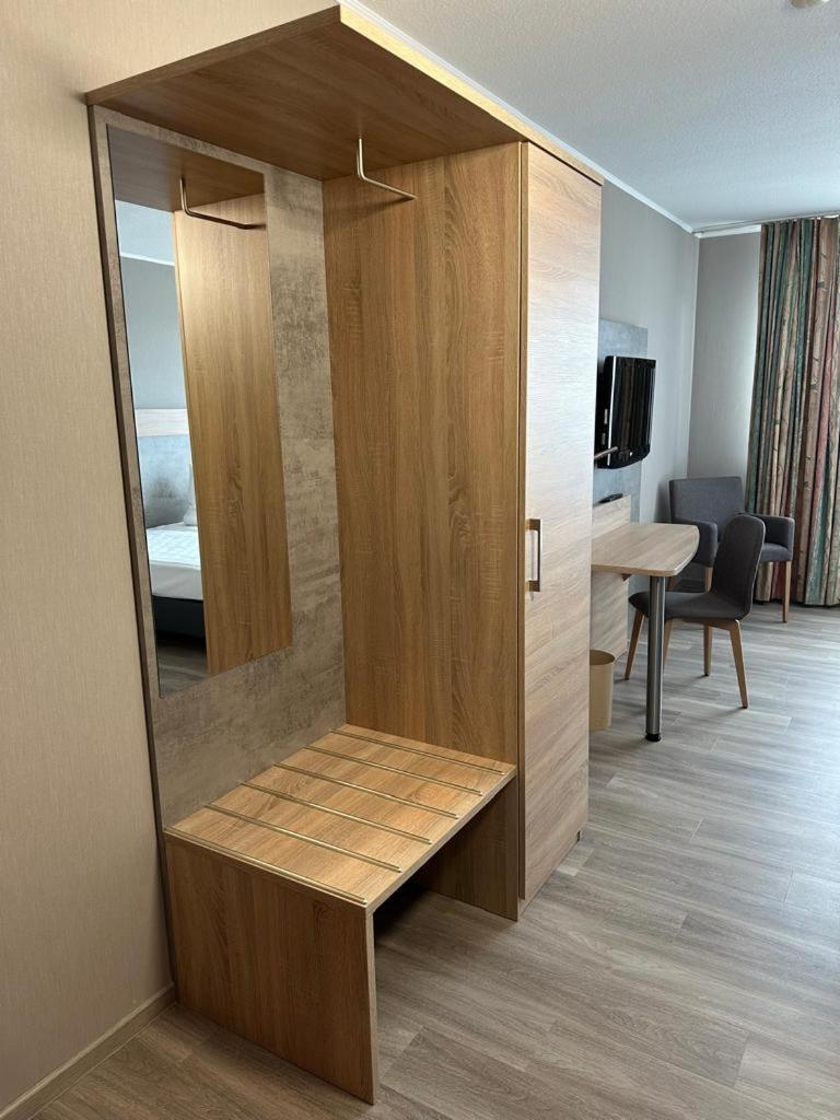Rheinhessen Inn Gmbh Woerrstadt Екстер'єр фото