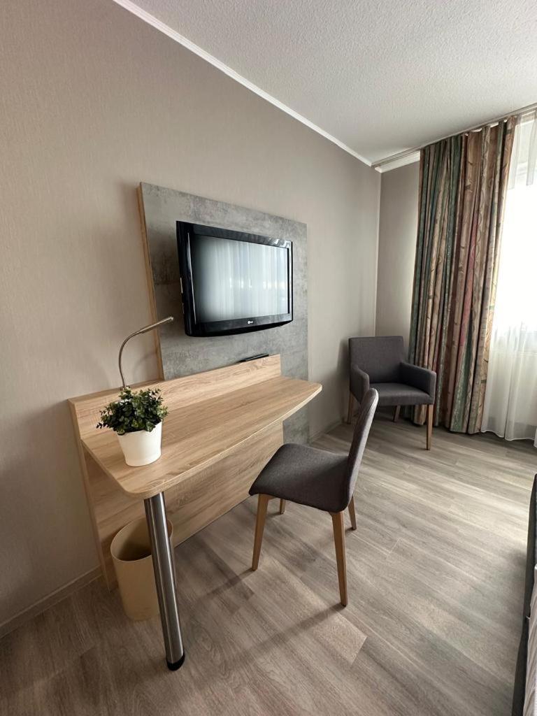 Rheinhessen Inn Gmbh Woerrstadt Екстер'єр фото